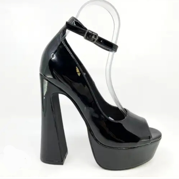 Rouge! Shoes - Rouge Patent Leather Gloss Platform Peep-Toe Preppy Heels Size 8